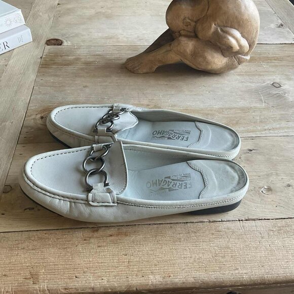 SALVATORE FERRAGAMO LEATHER SLIP ON DRIVER MULES - Picture 6 of 7